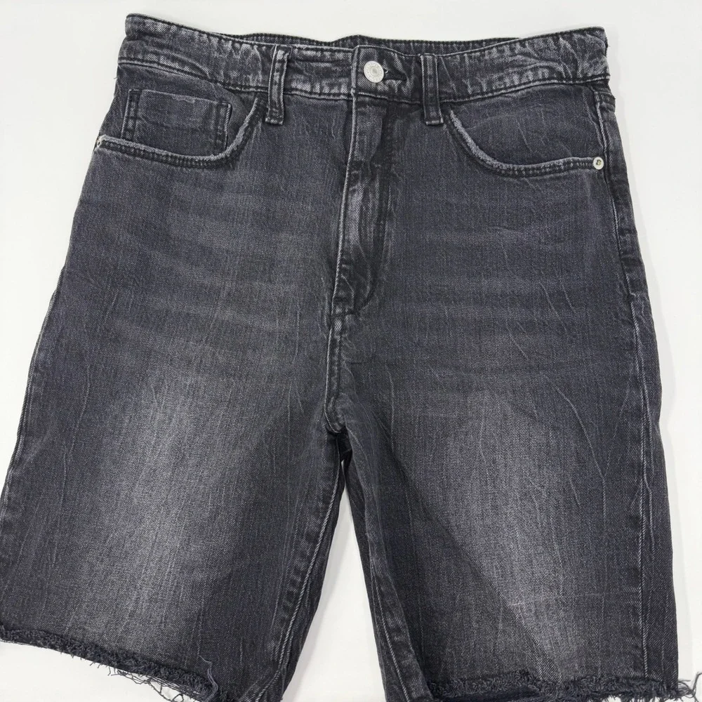 Pilcro Anthropologie High Rise Bermuda Black Denim Shorts 28 Frayed Hem